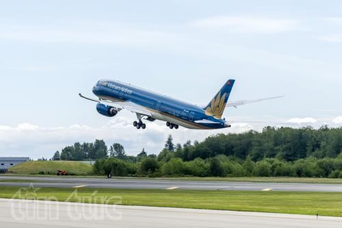 Boeing 787-9 Dreamliner của Vietnam Airlines bay thử lần đầu tiên  ảnh 1