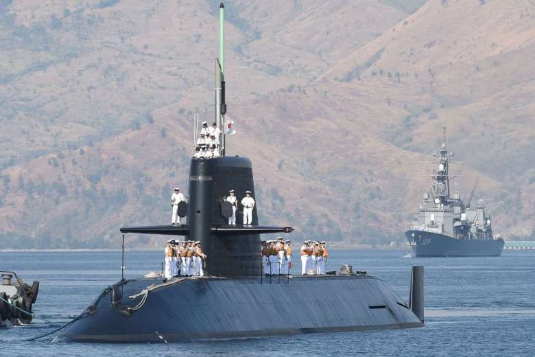 Tàu ngầm và khu trục hạm Nhật Bản thăm Philipines