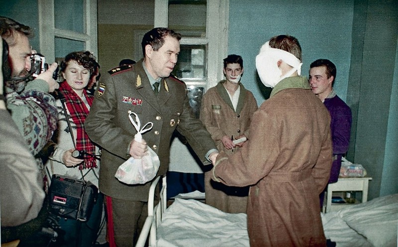 Sniper huyền thoại bắn hạ 362 phiến quân Chechnya (II) ảnh 1