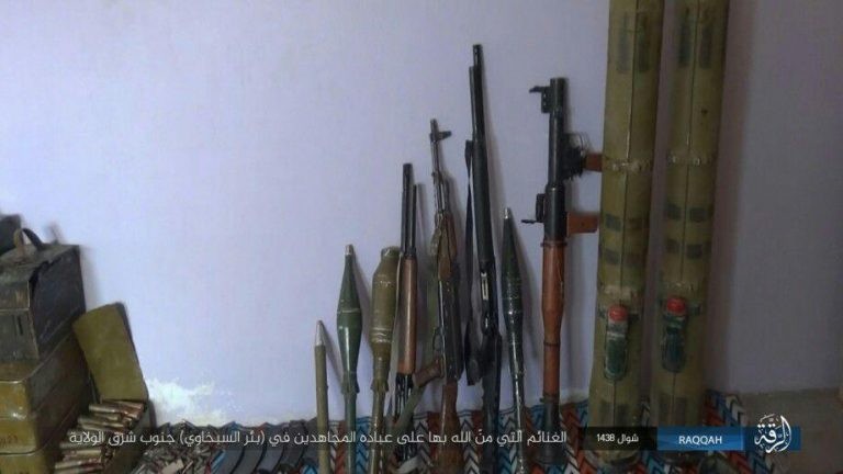 Quân đội Syria giao chiến ác liệt với IS trên sa mạc Homs (chùm video) ảnh 1