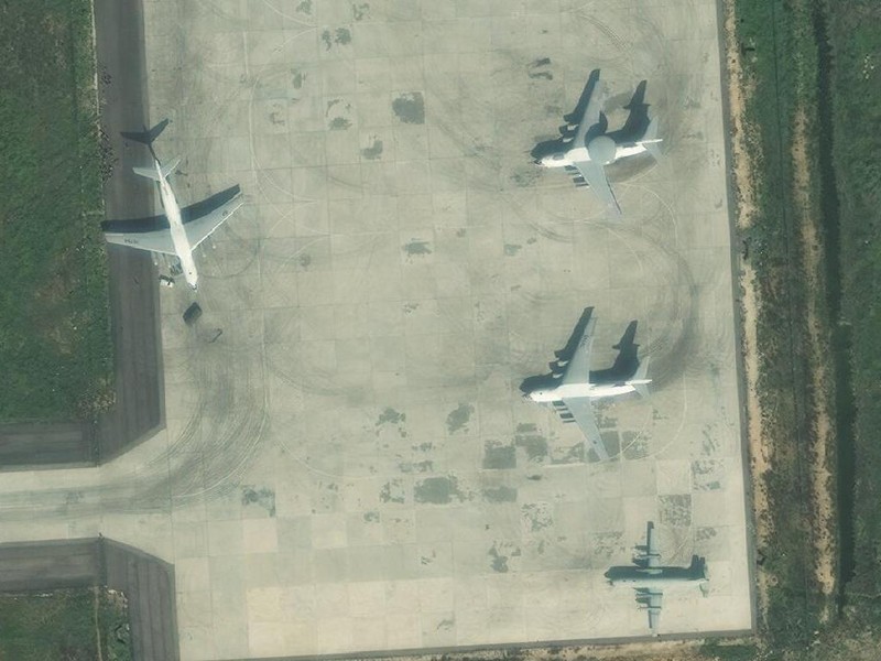 Ảnh vệ tinh công khai bí mật, Su-57 Nga vẫn hiện diện ở Syria ảnh 6