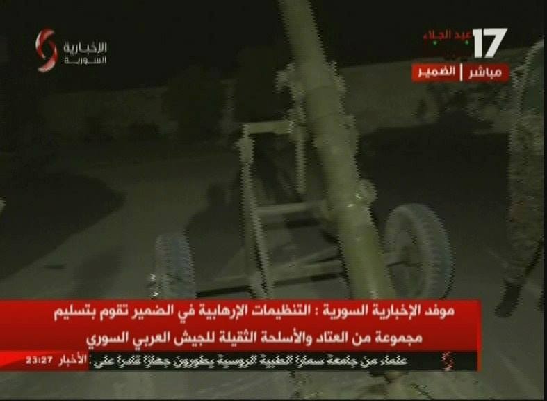 Chiến binh Hồi giáo lũ lượt xin hàng, giao nộp vũ khí cho quân đội Syria ảnh 6