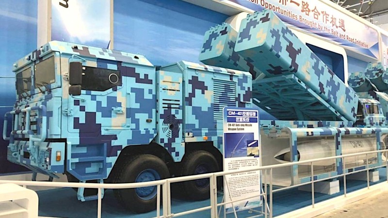 Hệ thống phóng tên lửa CM -401 trên xe phóng ở Chu Hải. Ảnh The Drive