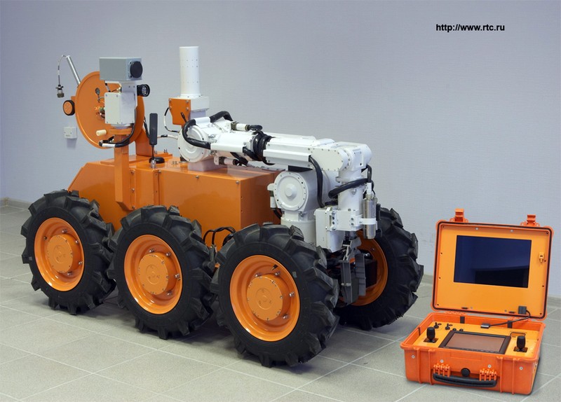 Robot phòng hóa RD-RHR "Berloga-R". Ảnh bastion-opk A.V.Karpenko