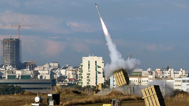 Hệ thống tên lửa phòng thủ tên lửa Iron Dome trên lãnh thổ Israel. Ảnh: Ynet. News.