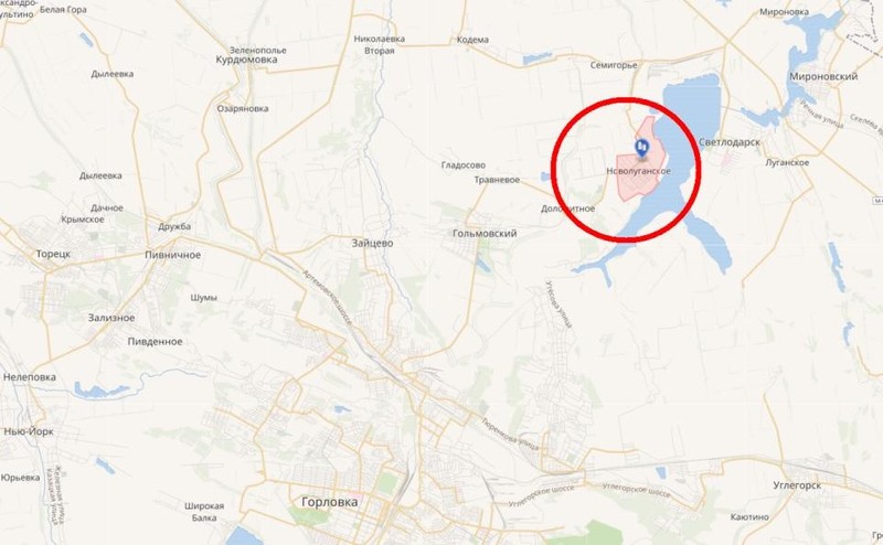 Quân đội Nga và dân quân Donetsk tiến vào làng Novoluganskoye. Ảnh RIA.FAN. Quân đội Nga và dân quân Donetsk tiến vào làng Novoluganskoye. Ảnh RIA.FAN.