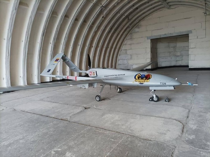 Chiếc UAV Bayraktar TB2 mang tên Vanagas (“Chim ưng”) đã đến Ukraine từ Lithuania ngày 9/7.