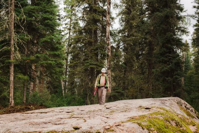 Chỉ một phần nhỏ của khu vực rộng 55.000 mẫu Anh của Snow Lake được khảo sát. Ảnh New Atlas.