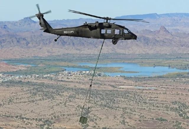 Những chuyến bay Black Hawk không người lái được thực hiện vào tháng 10/2022 tại thao trường thử nghiệm Yuma Arizona. Ảnh Sikorsky