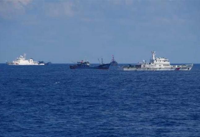 Đối đầu giữa Trung Quốc và Nhật Bản ở vùng biển đảo Senkaku. Ảnh: Trang tin Bộ Ngoại giao Nhật Bản/Đa Chiều