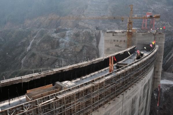 Trạm phát điện do Trung Quốc xây dựng tại Lào. Ảnh: Tin tức Tham khảo.