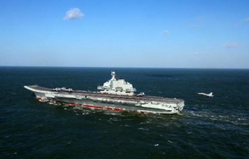 Trung Quốc tập trung đào tạo phi công lái máy bay chiến đấu trên tàu sân bay. Ảnh: Tin tức Tham khảo, Trung Quốc.