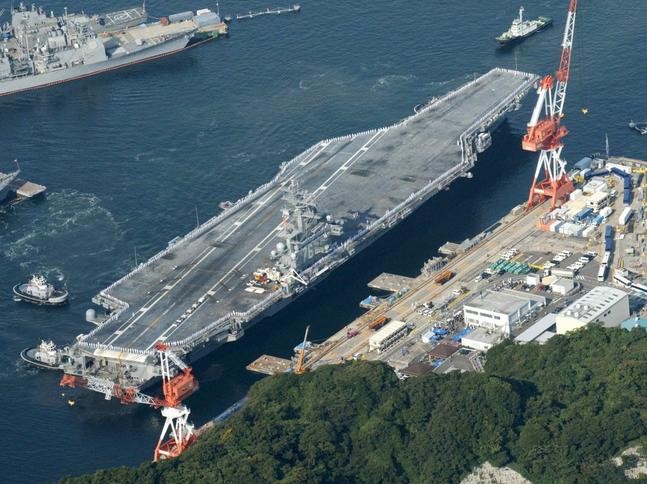 Tàu sân bay động cơ hạt nhân Hải quân Mỹ. Ảnh: Đa Chiều.