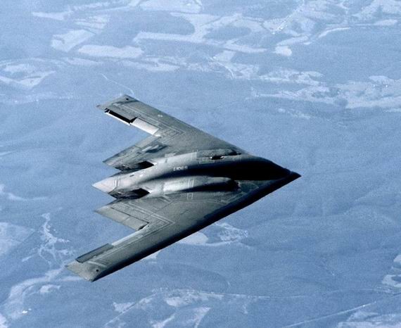 Máy bay ném bom chiến lược tàng hình B-2 Mỹ