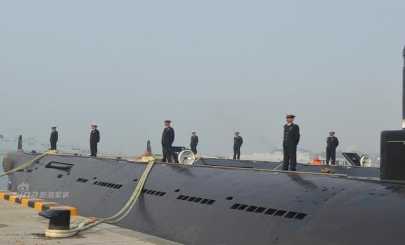 Bangladesh tiếp nhận tàu ngầm diesel-điện Type 035G cũ của Trung Quốc. Ảnh: Sina