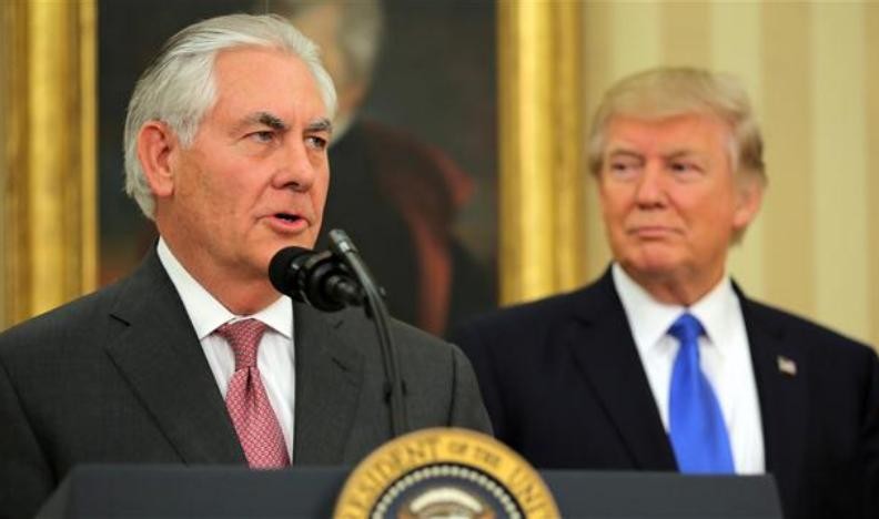 Tân Ngoại trưởng Rex Tillerson và Tân Tổng thống Donald Trump của Mỹ. Ảnh: Nhật báo phố Wall
