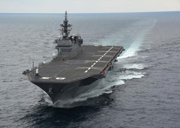 Tàu sân bay trực thăng Izumo Nhật Bản gần đây tích cực hiện diện ở Biển Đông. Ảnh: Sina