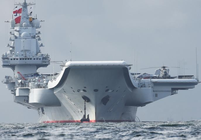 Ngày 7/7/2017, tàu sân bay Liêu Ninh, Hải quân Trung Quốc đến Hồng Kông. Ảnh: Sohu