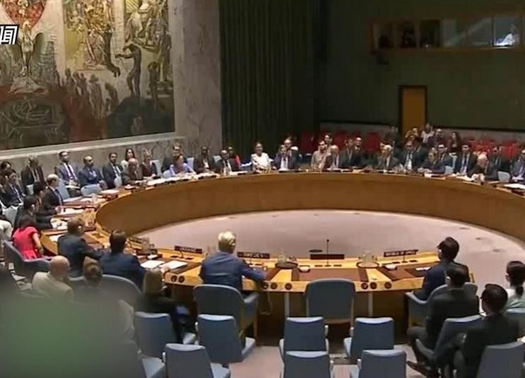Ngày 6/8/2017, Hội đồng bảo an Liên hợp quốc thông qua Nghị quyết số 2371 tăng cường trừng phạt đối với Triều Tiên. Ảnh: The Beijing News.