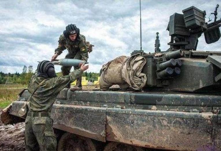 Xe tăng chiến đấu T-90 do Nga chế tạo. Ảnh: Ifeng