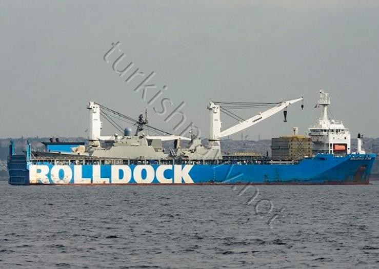 Tàu vận tải hạng nặng Rolldock Star Hà Lan đang chở tàu hộ vệ lớp Gepard 3.9 thứ ba về Việt Nam. Ảnh: Turkishnavy.net
