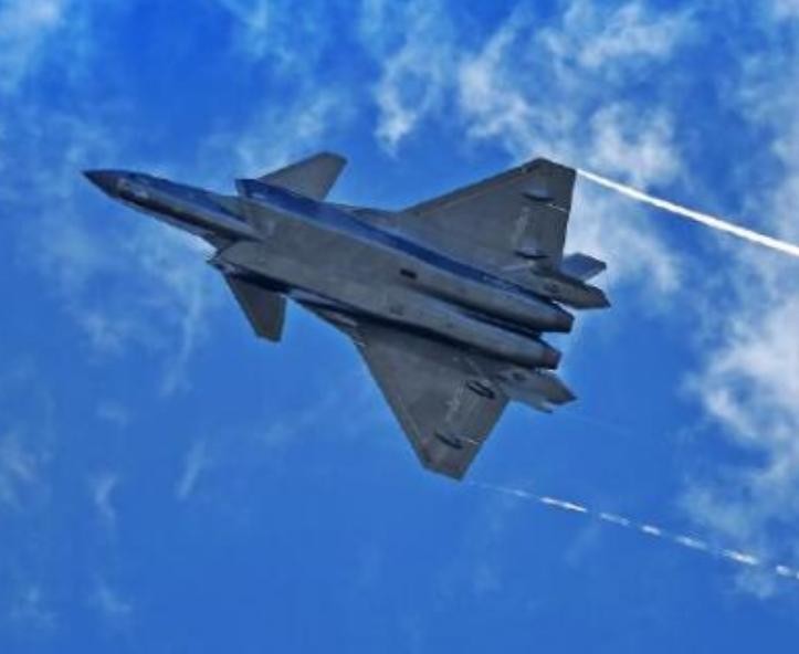 Máy bay chiến đấu J-20 Trung Quốc. Ảnh: People.