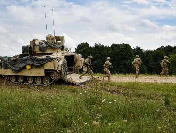 Bộ binh Mỹ trong tiến hành huấn luyện chiến thuật. Ảnh: Cankao.