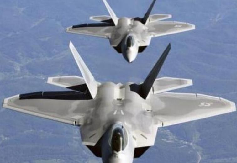 Máy bay chiến đấu tàng hình F-22 Mỹ. Ảnh: Sina.