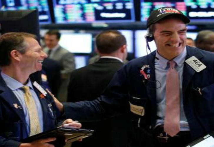 Kinh tế thế giới ấm lên toàn diện. Ảnh: Cankao.