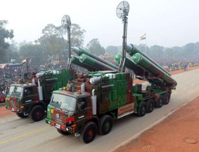 Tên lửa hành trình siêu âm BrahMos do Ấn Độ và Nga hợp tác sản xuất. Ảnh: Cankao.