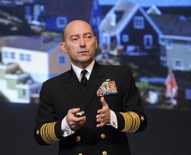 Đô đốc về hưu James Stavridis Mỹ. Ảnh: Navy Times.
