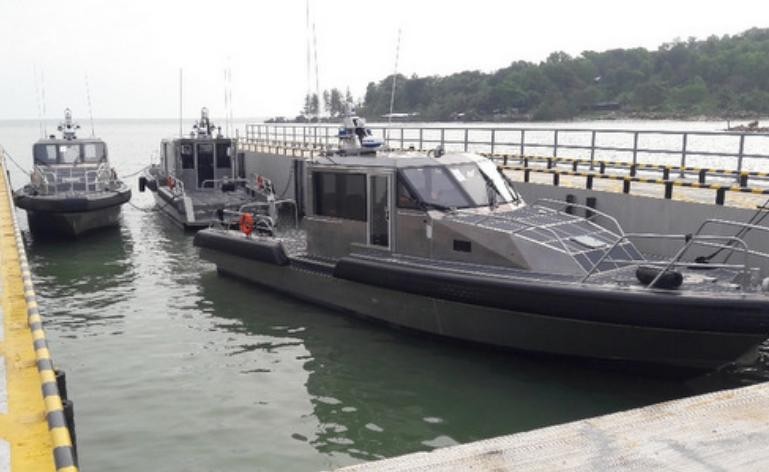 Xuồng tuần tra Metal Shark Mỹ bàn giao cho Việt Nam. Ảnh: Đại sứ quán Mỹ.