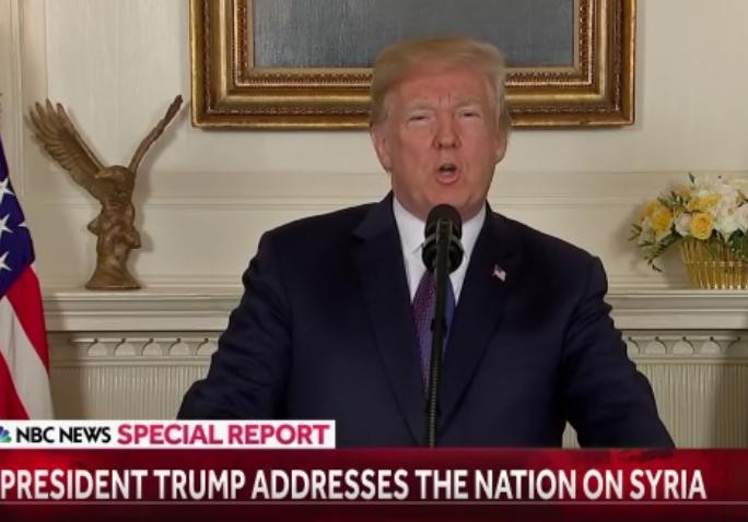 Ngày 13/4/2018, Tổng thống Mỹ Donald Trump tuyên bố liên quân Mỹ - Anh - Pháp tiến hành tấn công Syria. Ảnh: NBC News.