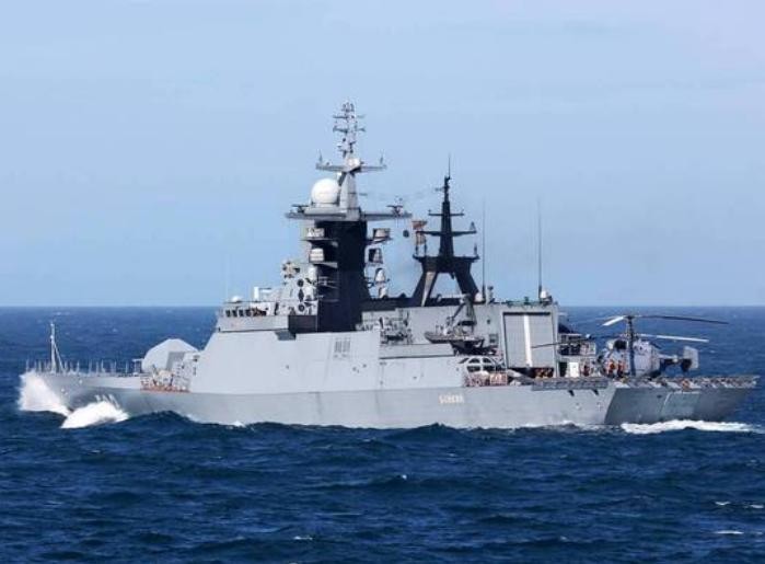 Tàu hộ vệ HMS Sutherland của hải quân hoàng gia Anh. Ảnh: Mil.