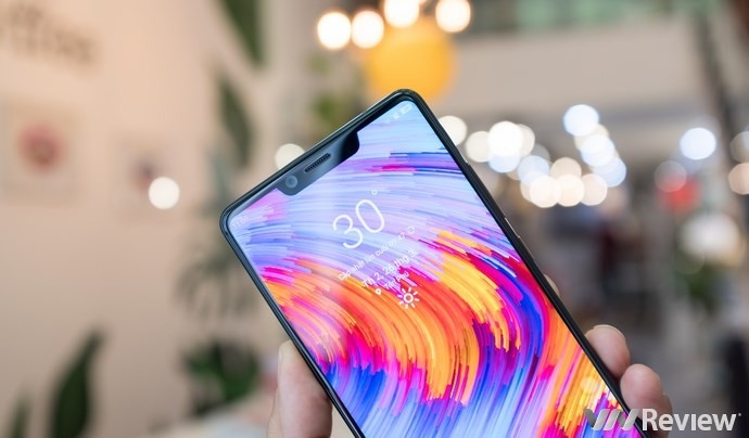 Cận cảnh Sharp Aquos S3 đầu tiên tại Việt Nam: màn tai thỏ 6 inch, Snapdragon 630, giá dự kiến 11 triệu đồng - Ảnh 10