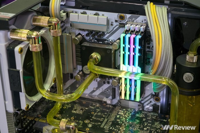 Chiêm ngưỡng máy tính hình rồng, spinner... do dân chơi Việt tự chế - Ảnh 22