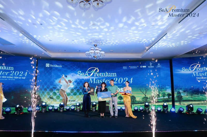 SeABank_Giai golf (2).jpg