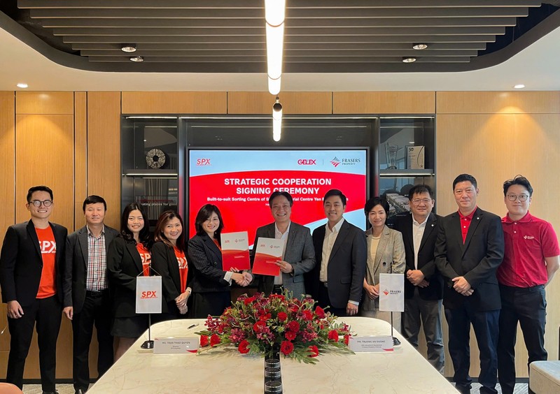 Ky thoa thuan tai KCN Yen My.jpg