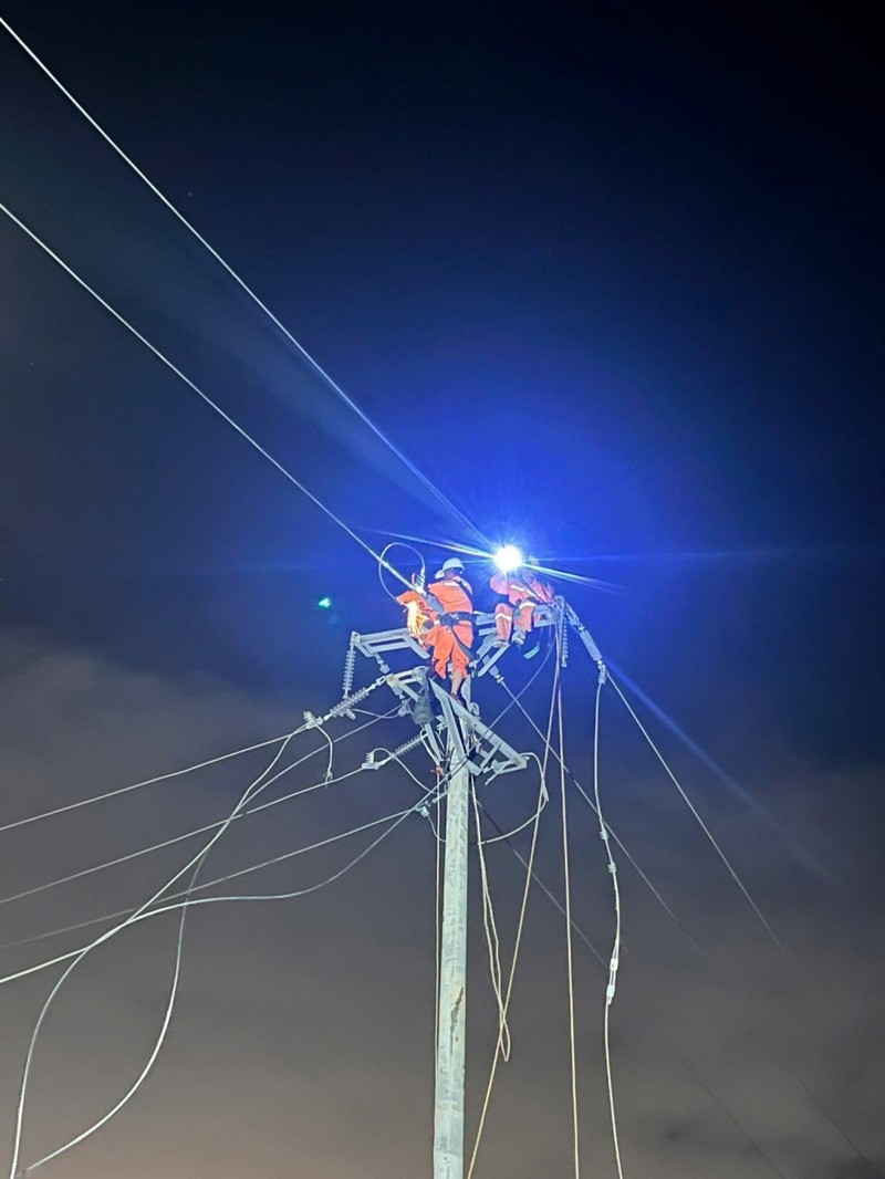 Khắc phục hậu quả của bão số 10  (Bualoi) (1).jpg