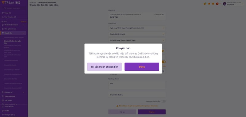 TPBank gửi khuyến cáo đến người dùng khi phát hiện tài khoản người nhận có dấu hiệu bất thường.