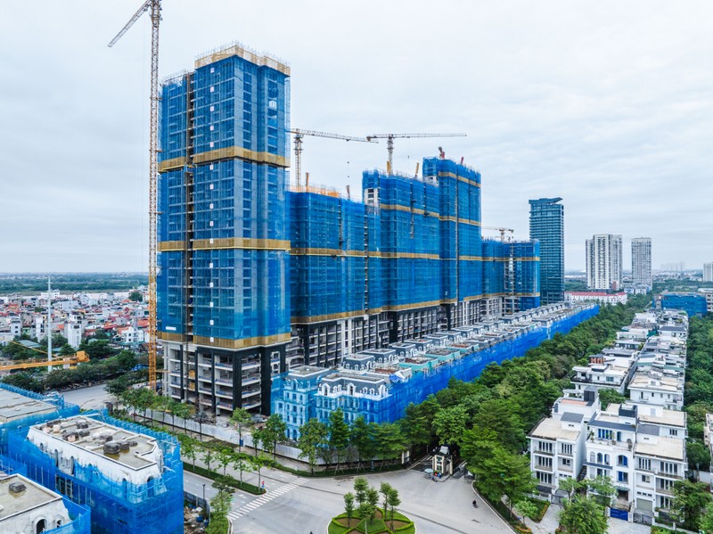 Anh  2_NobleCrystalTayHo.jpg