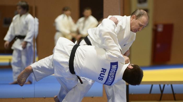 Khi xung đột là không thể tránh khỏi, triết lý của ông Putin là đánh phủ đầu