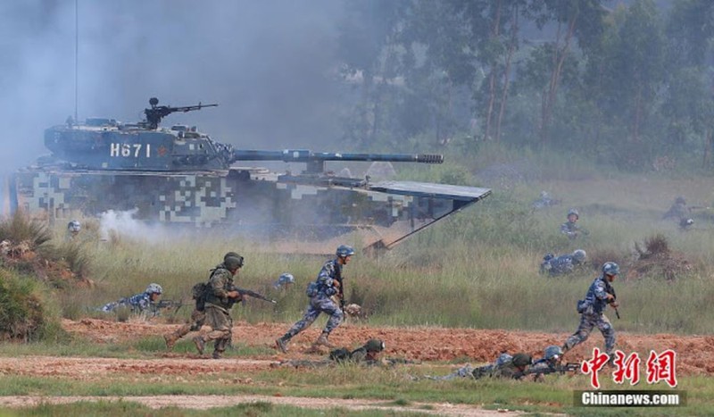 Quân đội Trung Quốc và Nga tập trận đổ bộ chiếm đảo ở Biển Đông