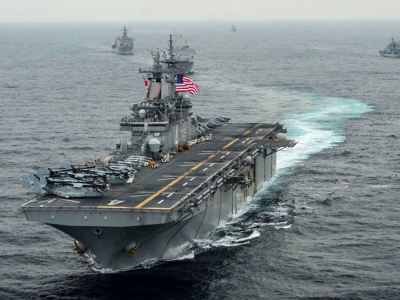 Tàu đổ bộ cỡ lớn USS Boxer của Mỹ tuần tra ở Biển Đông