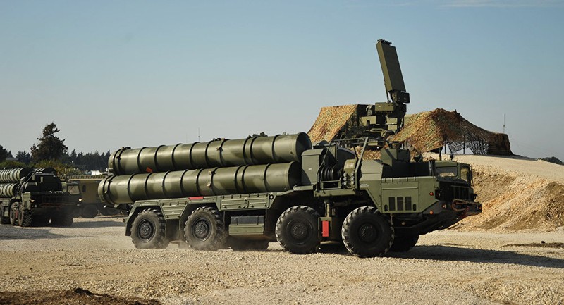 Nga đã triển khai các hệ thống tên lửa S-300 và S-400 tới chiến trường Syria