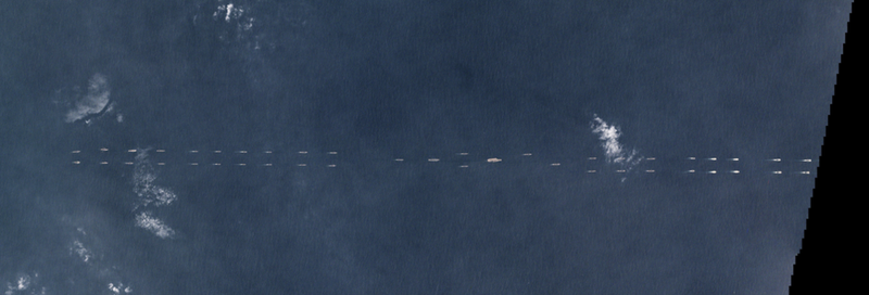 Hạm đội khủng bao gồm tàu sân bay Liêu Ninh và 40 chiến rầm rộ kéo xuống Biển Đông tập trận