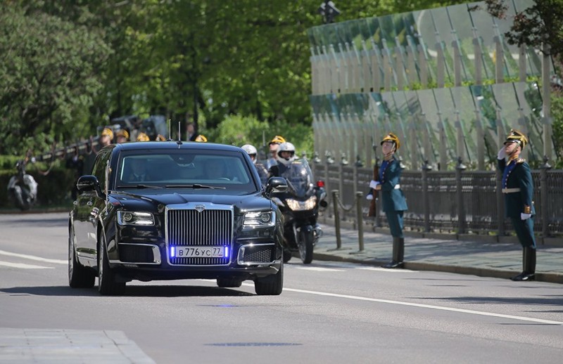 Lễ tuyên thệ nhậm chức của Tổng thống Nga Vladimir Putin. Xe Aurus của Tổng thống Nga.
