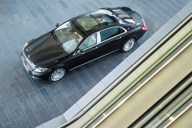Maybach S400 và Maybach S500 sẽ giúp Mercedes tăng sức cạnh tranh ở phân khúc siêu sang.