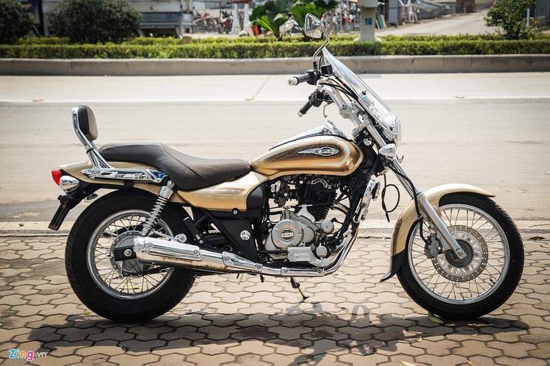 Xe sở hữu kích thước dài, rộng, cao lần lượt là 2.177 x 806 x 1.142 mm. Trục cơ sở xe dài 1.490 mm. Avenger Cruise 220 có trọng lượng 155 kg.