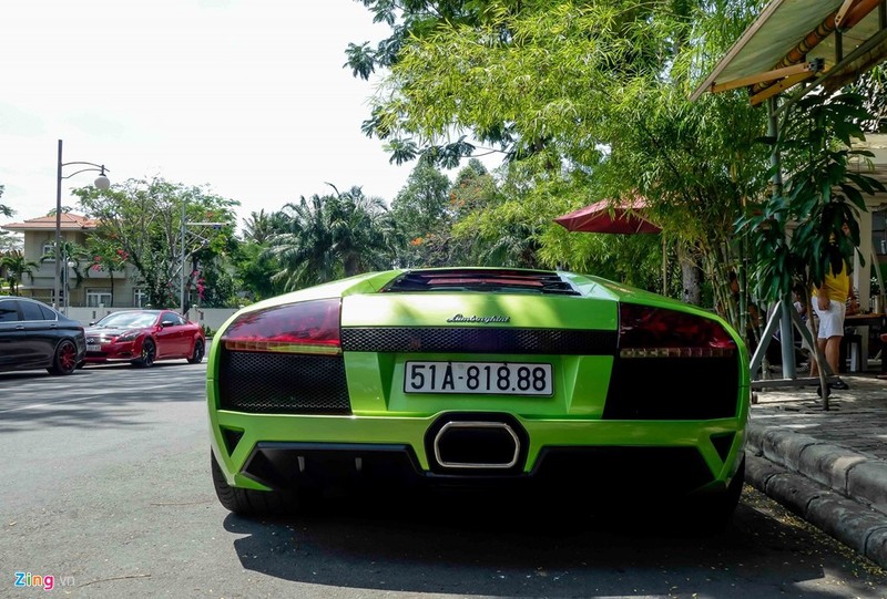 Chiếc Lamborghini Murcielago LP640 được chủ xe đổi màu nhiều lần bằng cách dán decal nhưng mới được trả lại màu sắc nguyên bản. Tại Việt Nam, số lượngMurcielago LP640 không nhiều và ít khi xuất hiện.